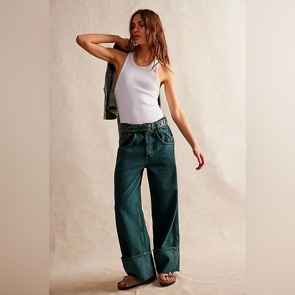 Free People Denim - NWOT Free People Final Countdown Low Rise Cuffed Boyfriend Jeans Size 29